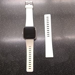 Fitbit versa LITE